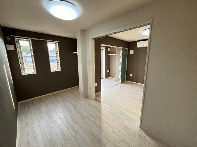 アドニス105号室 洋室