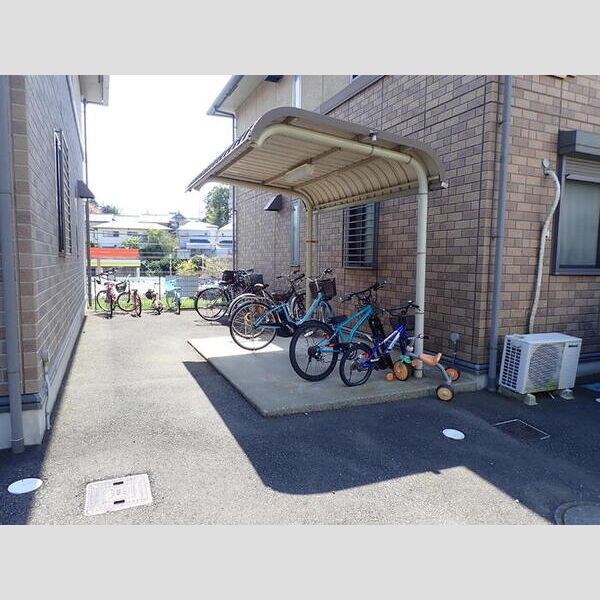 サンパティークメゾン南生田　B 駐輪場
