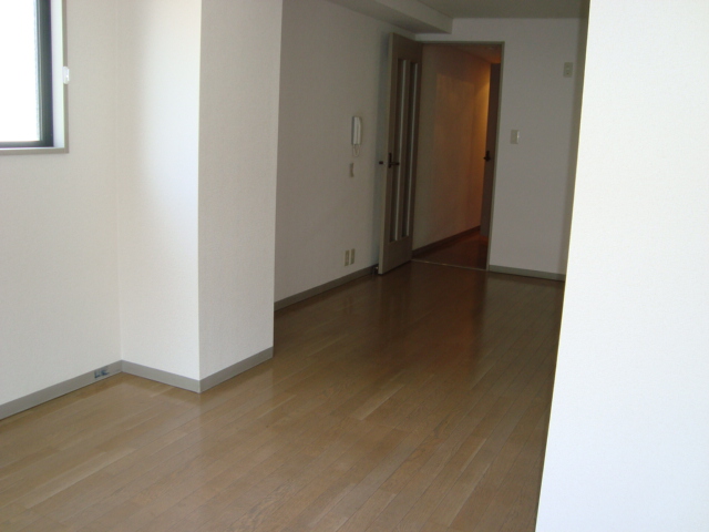 ルミナス千葉 洋室