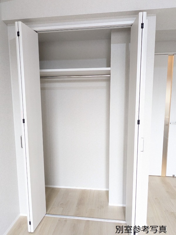 レジディア島津山2階 収納