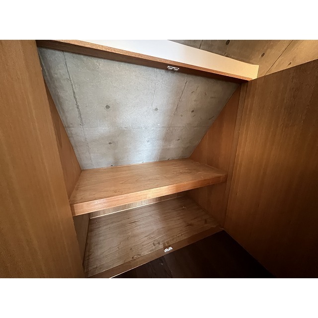 五本木アパートメンツ 玄関収納