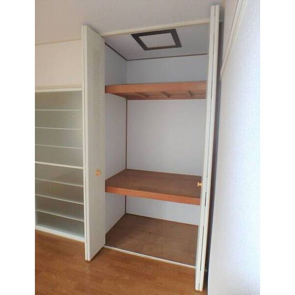 メゾン秋山A棟 収納