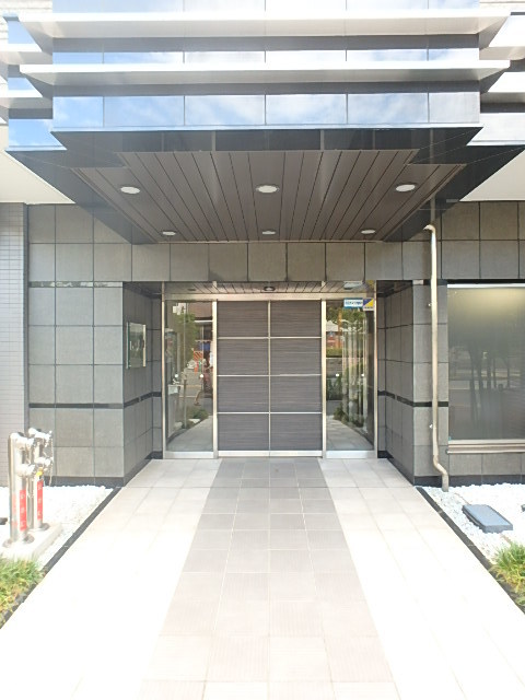 ガーラ・レジデンス府中3階 エントランス