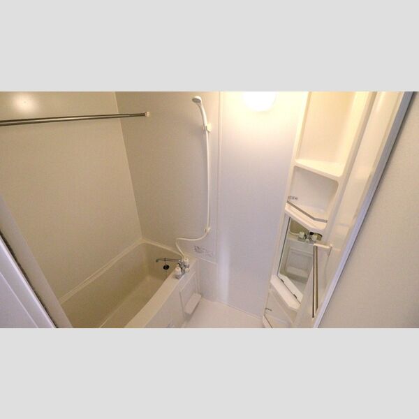 ソレアード103号室 浴室