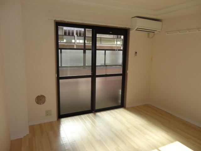 エポック橘106号室 室内