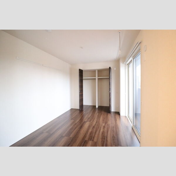 メルヴェイユおおたかの森Ⅱ202号室 洋室　6帖