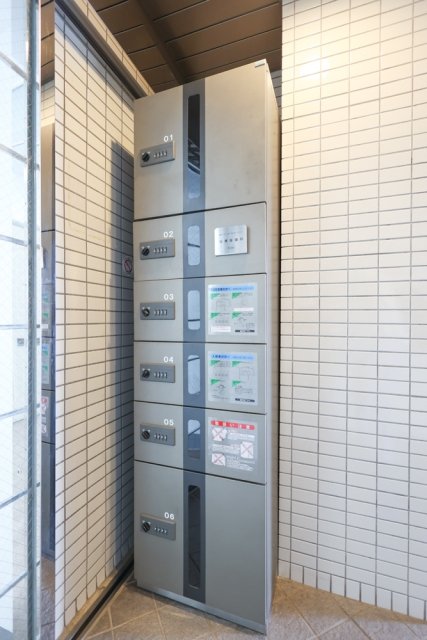 クリオ練馬壱番館2階 宅配BOX