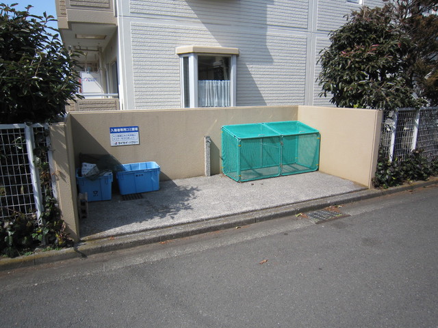 パークサイドヒルニューバリヤ0103号室 ゴミ置き場