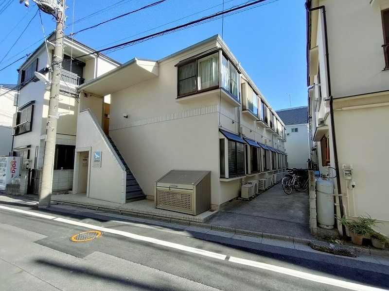 ホワイトハウス金町2階 外観