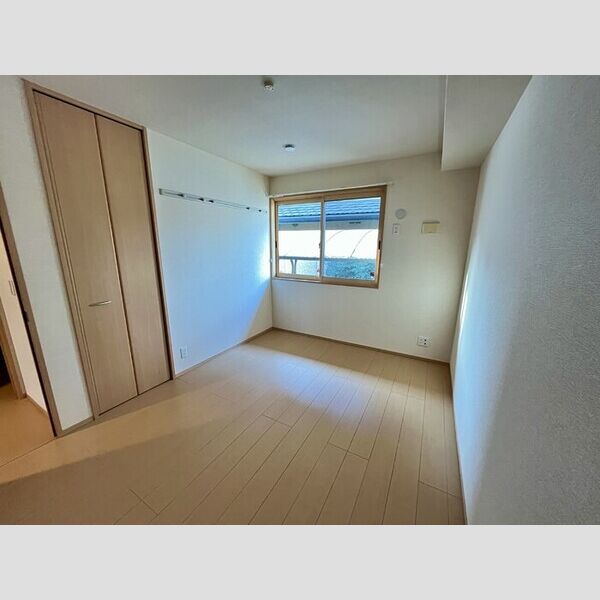 エクセルパーク　B棟101号室 東側洋室