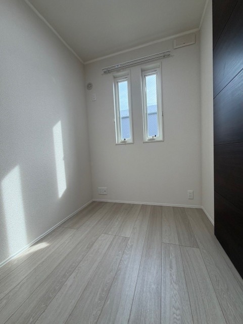 ＣＬＡＩＲＥ　　ＭＵＳＡＳＨＩ102号室 納戸