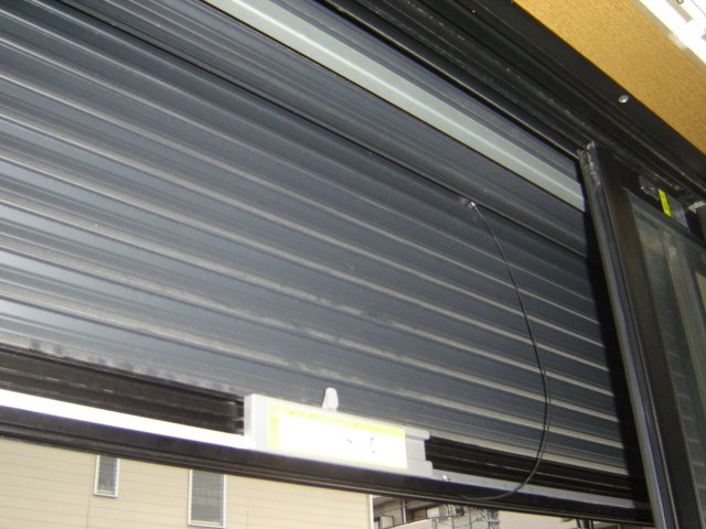 コンフォール・シティ102号室 シャッター雨戸（イメージ）