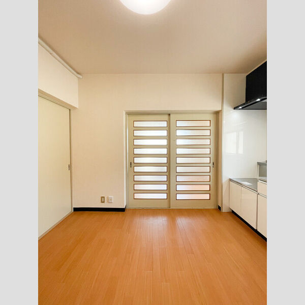 ビラ・フラワーヒル201号室 DK