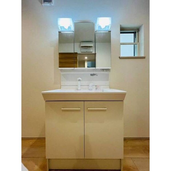 Sumai-to川越市かすみ野01 独立洗面台