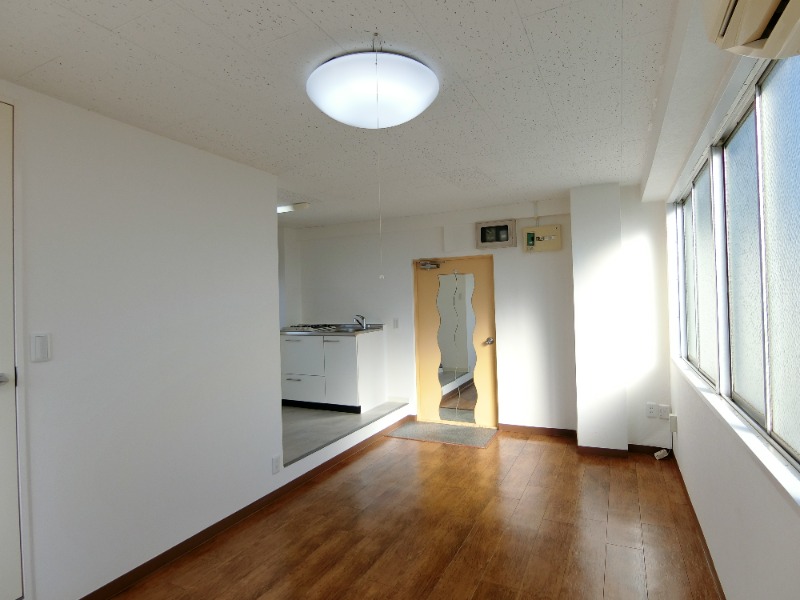 ヘンミ第二ビル2階 部屋その他