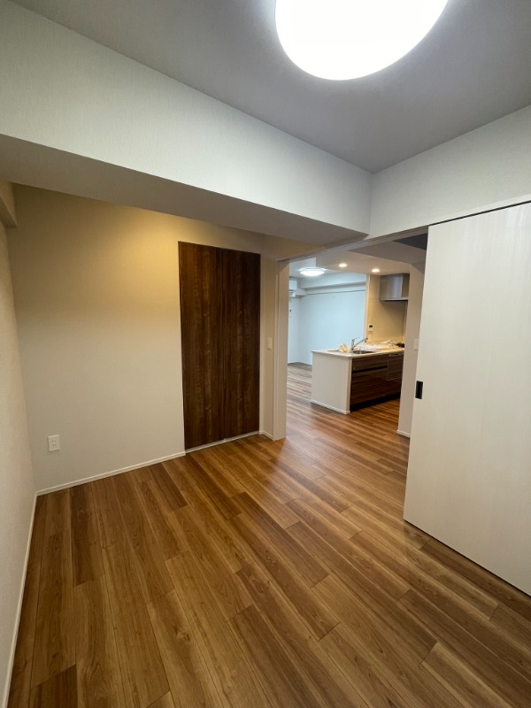 レーベン横浜山手 ONE WARD COURT 内観