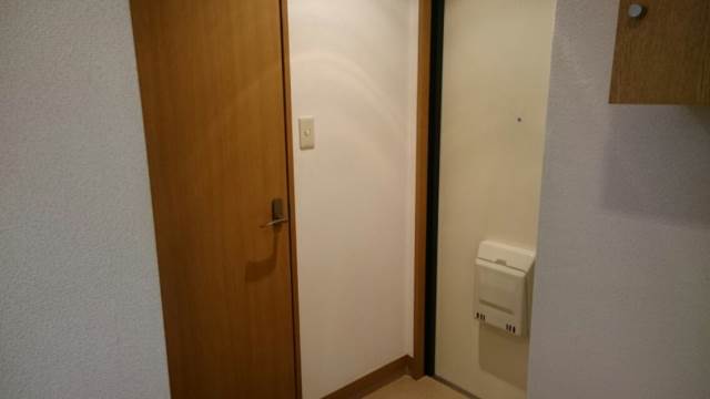 アストラコスモ新百合ヶ丘 玄関