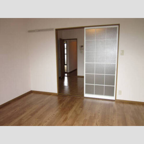 ヴィラ・グリーンヒルズ102号室 室内102