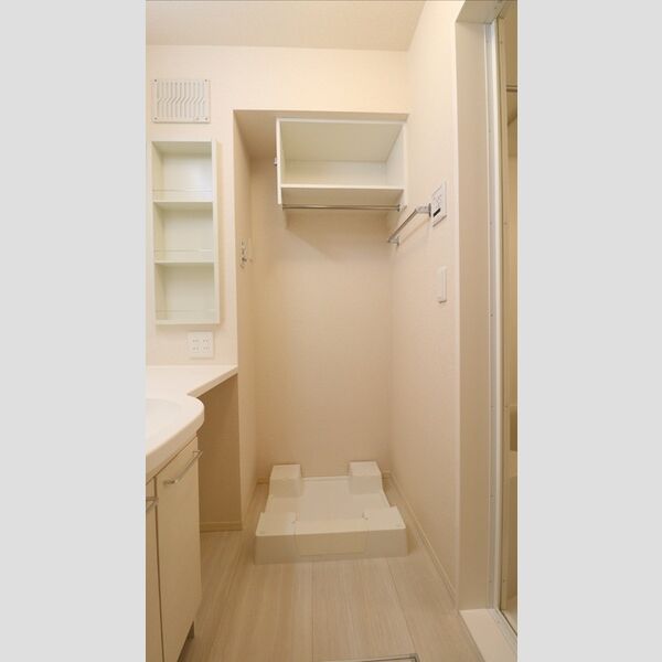 フレシール307号室 ★室内洗濯置き場★