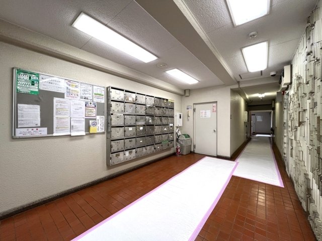 エンゼルハイム鶴見中央 エントランス