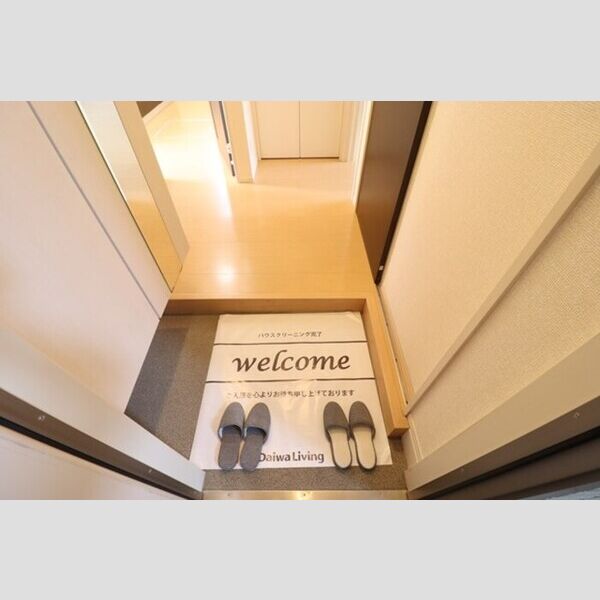 オークス102号室 玄関