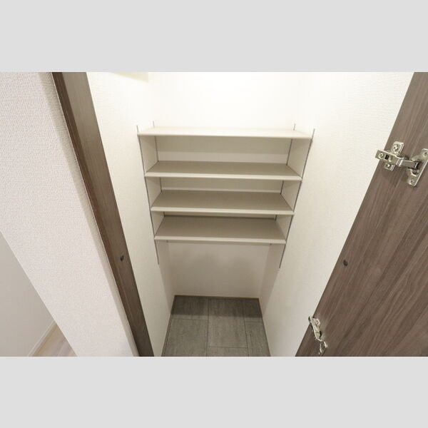 ルベルコート(RUBER COURT)301号室 シューズボックス