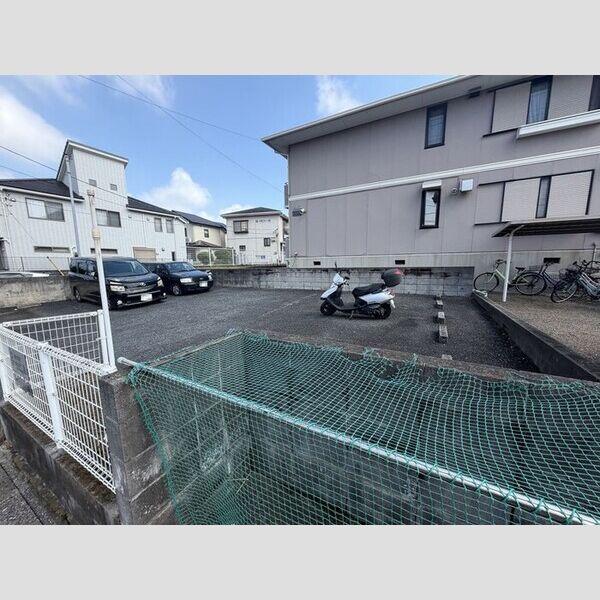 ソフィアコーポ 駐車場