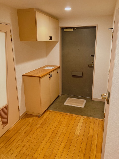 ラ・クラッセ西寺尾0801号室 玄関