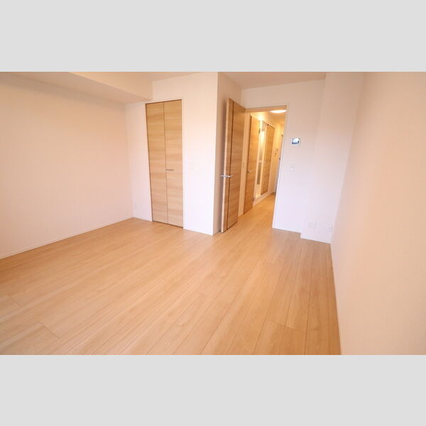 レーヴ・シェソワ206号室 洋室