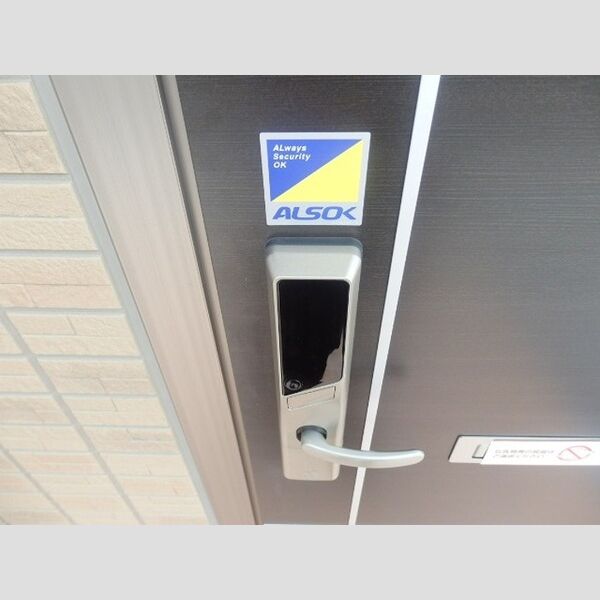 フォンターナ 玄関