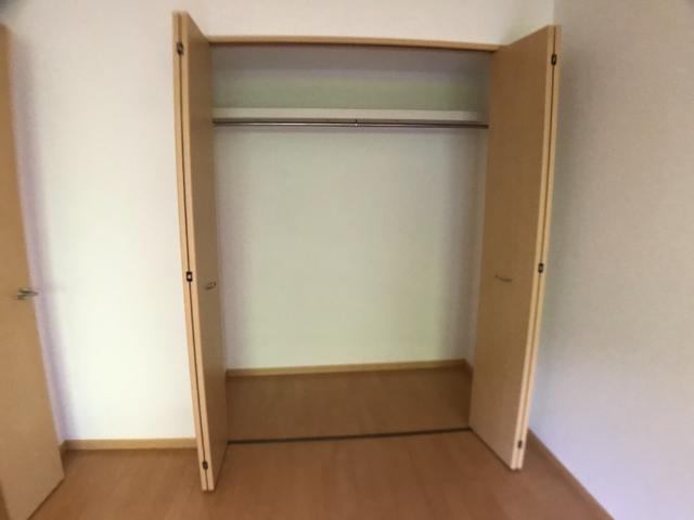 ヴァンベールＫ102号室 収納
