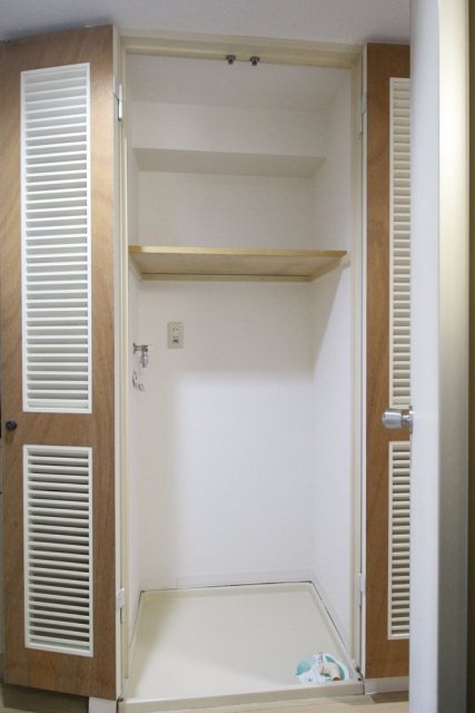 ゾンネンハイム元住吉2階 室内洗濯機置場