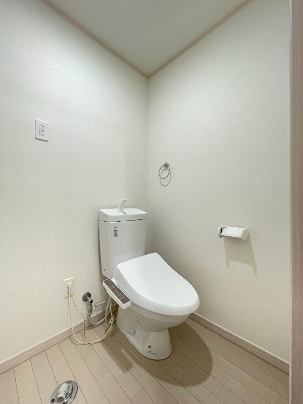 フォルトゥーナ梅島2階 トイレ