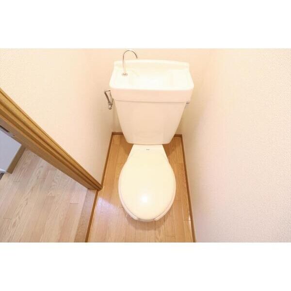 グランドールヤマグチ305号室 トイレ