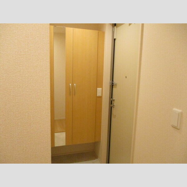 La Crece　W棟 玄関