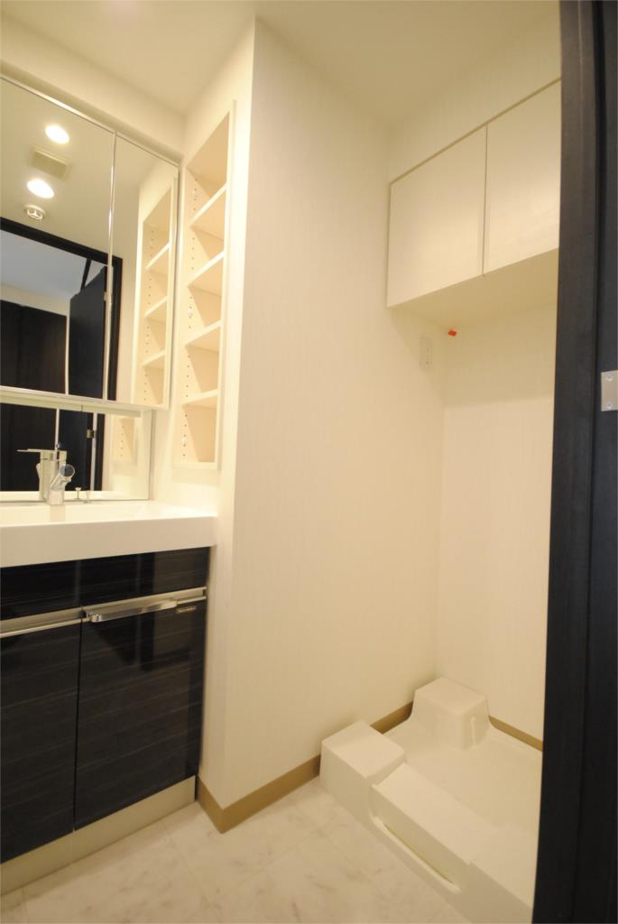 ケーディーエックスレジデンス豊洲416号室 同建物別部屋の参考画像