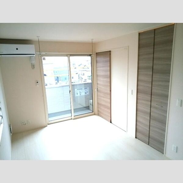 マーベラス 302　リビング