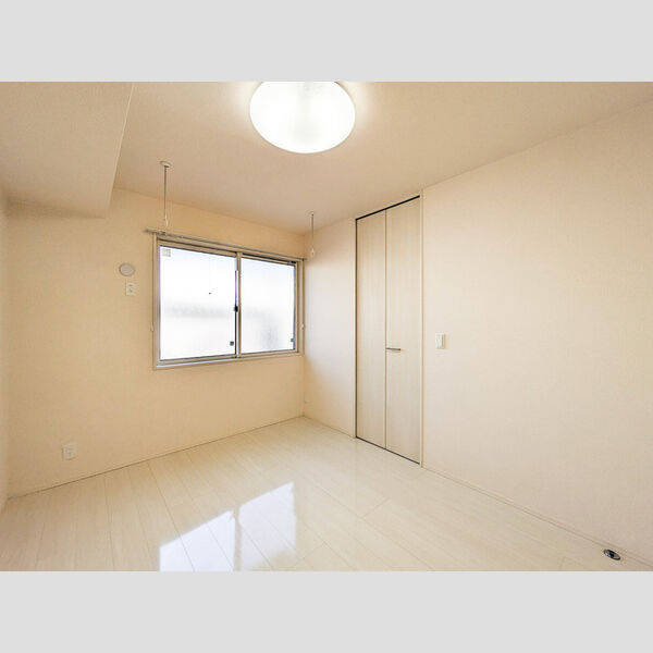 ロイジェントパークス レイクタウン Ⅲ　A103号室 洋室