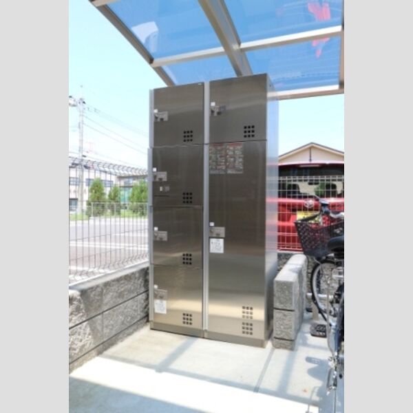 ラ・セゾンクレール 宅配ボックス