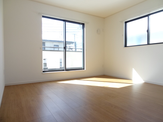 ドムスタケオ　Ｄ号棟 リビング