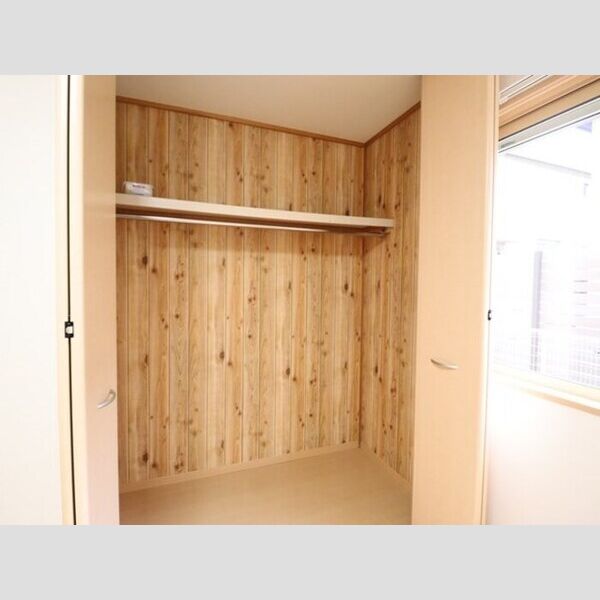 シャルマンおおたかの森 クローゼット