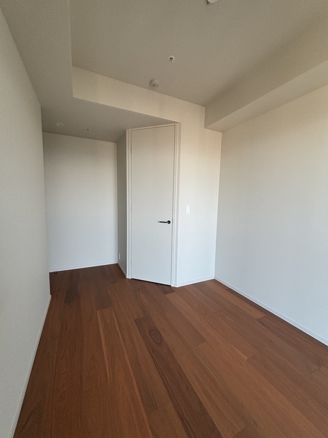 ＷＯＲＬＤ　ＴＯＷＥＲ　ＲＥＳＩＤＥＮＣＥ 洋室6.1帖　2025年12月撮影