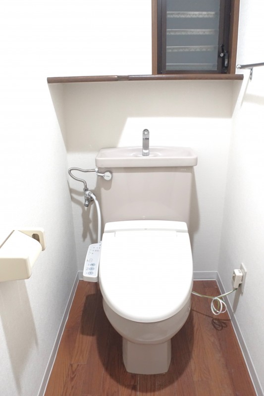 T’s garden横浜反町1階 トイレ