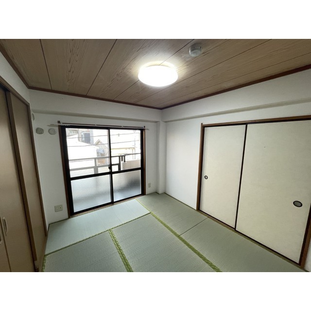 石井KOシティ301号室 内観