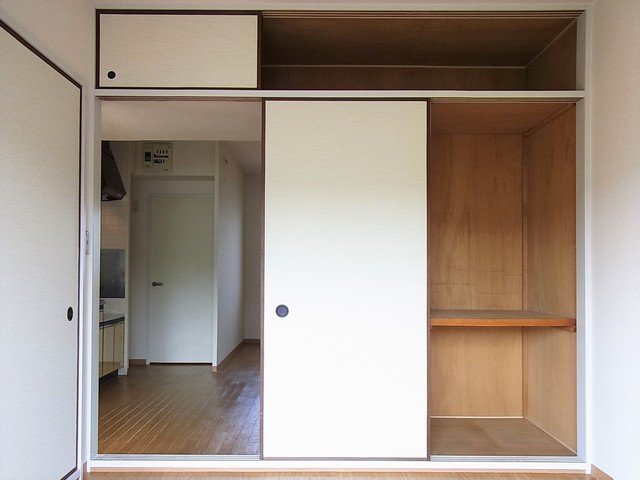 クレール二俣川Ⅱ 洋室１　収納　※現況優先