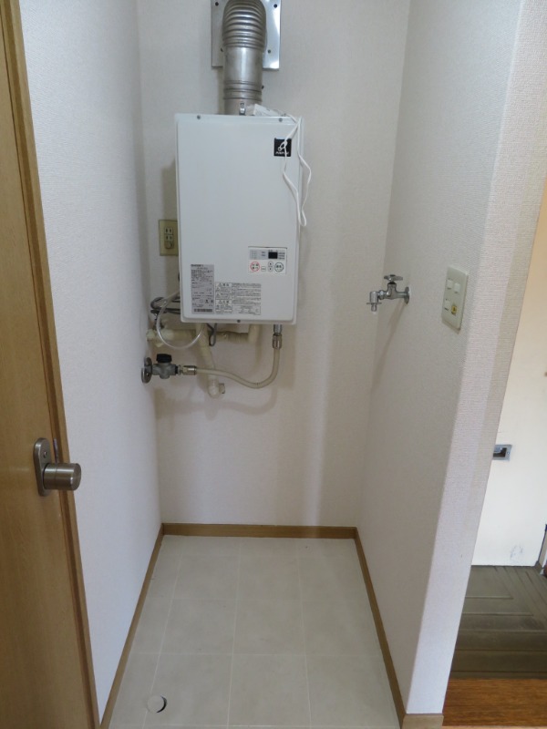 エステートロイヤル3階 ※他部屋写真参照