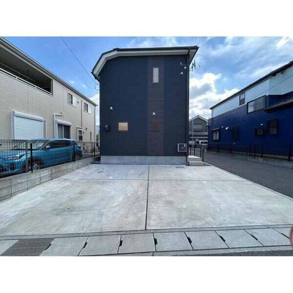 glanza　A棟 駐車場