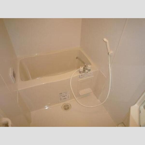 グレイス鎌倉C 浴室