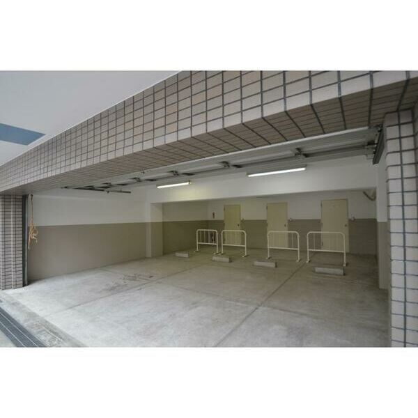 ビューテラス吉祥寺 駐車場