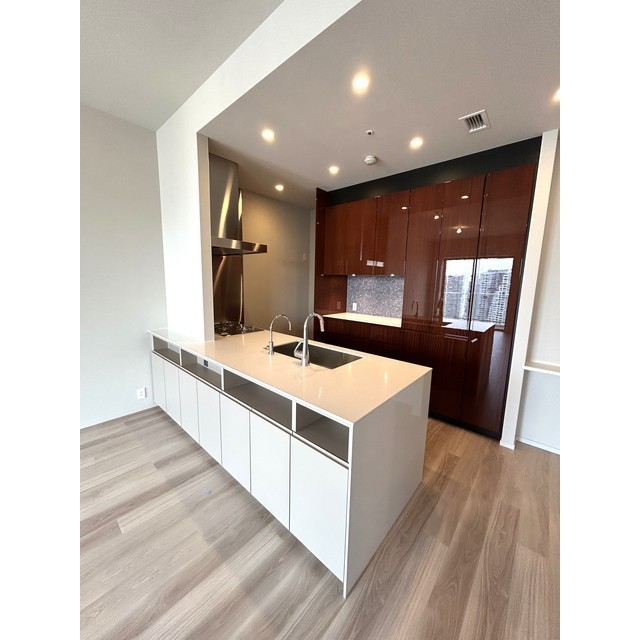 ＨＡＲＵＭＩ　ＦＬＡＧ　ＳＵＮ　ＶＩＬＬＡＧＥ　Ｔ棟5010号室 2025年8月撮影